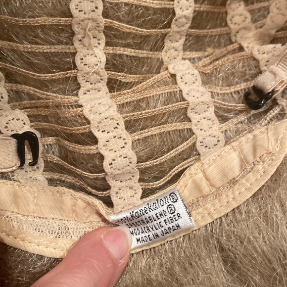 Woman’s Blonde Wig - Picture 5 of 5